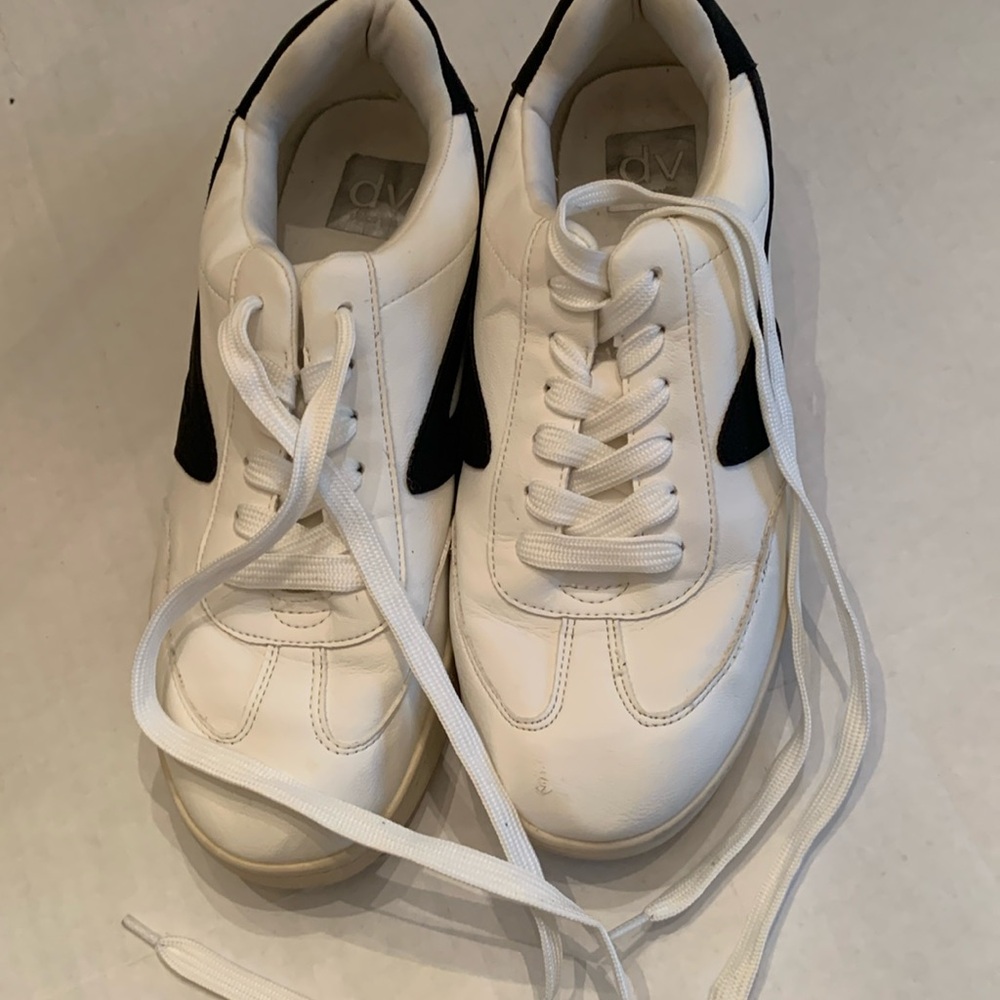 Womans  size 9 DV dolce vita athletic shoe